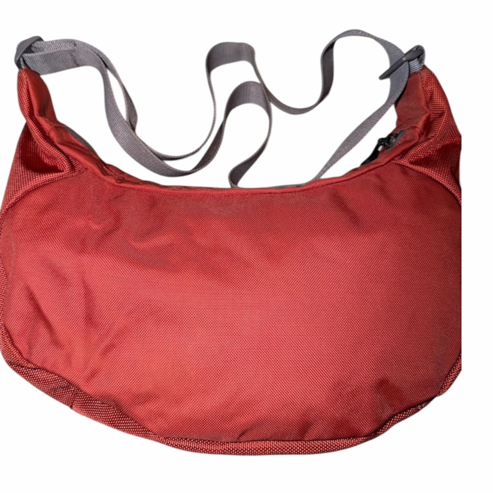Overland Equipment Red Crossbody Bag - Picture 4 of 4